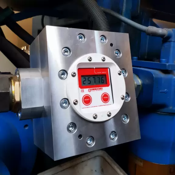 High pressure lubricant meter