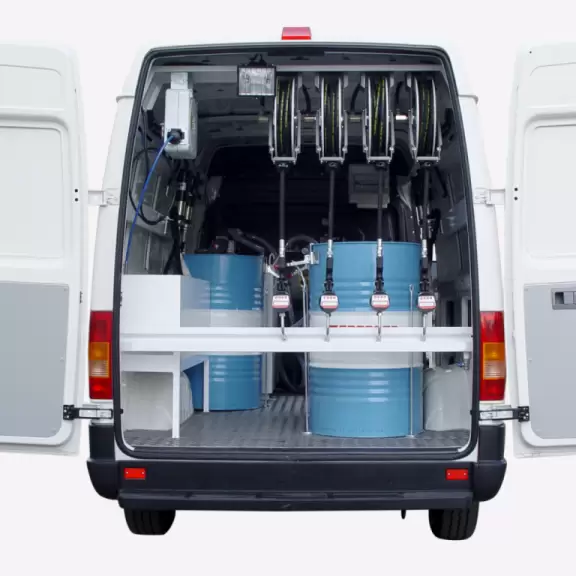 Mobile lubrication kit assembled in a van (4-type)